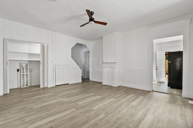 Building Photo - 2024 Lytle St