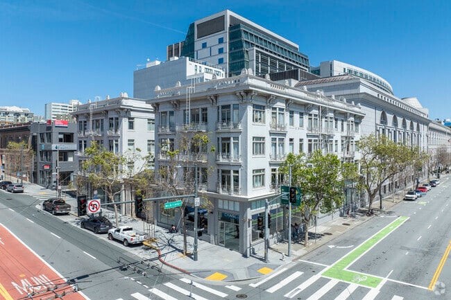 Primary - The Corinthian Court