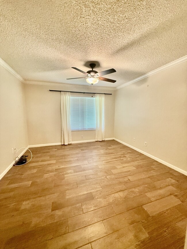 Building Photo - 1271 Powderpuff Dr