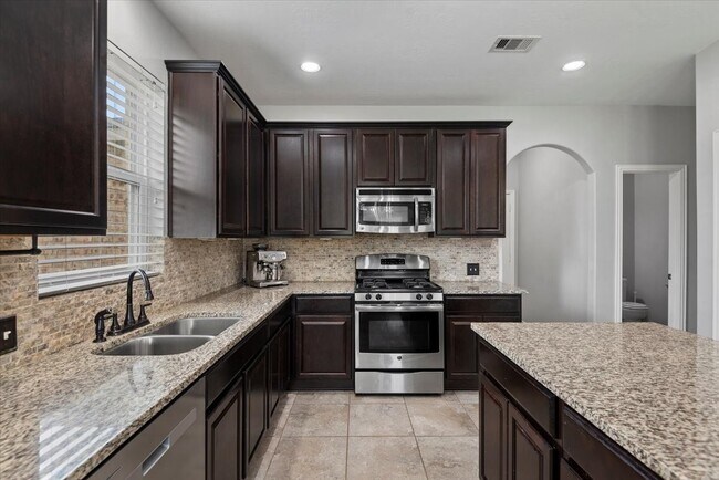 Building Photo - 32027 Steven Springs Dr
