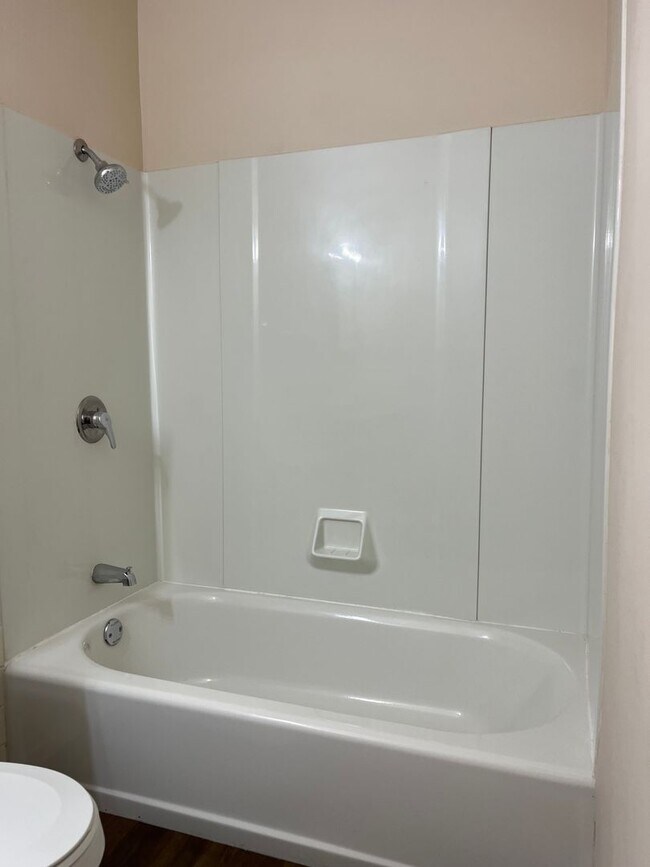 Building Photo - Make this  beautiful home yours!! Features...