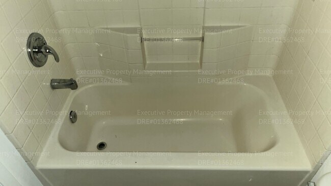 Building Photo - 730 S Haley St