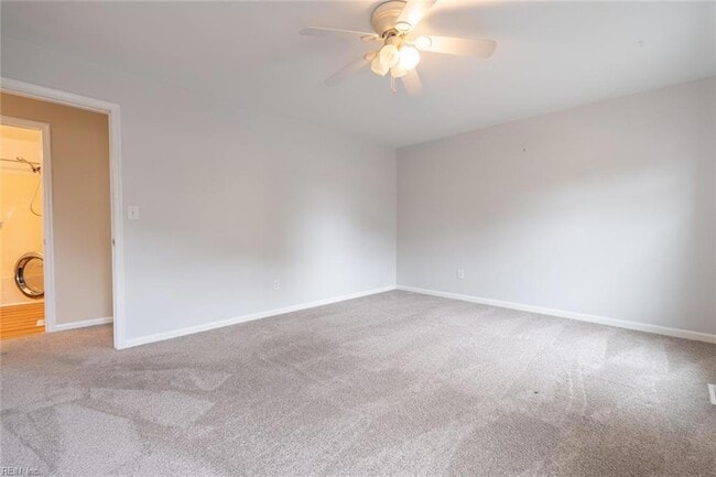 Building Photo - 420 Rennie Ct