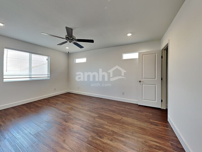 Building Photo - 4816 Blushing Star St