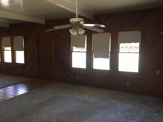 Building Photo - 1390 FM 1187