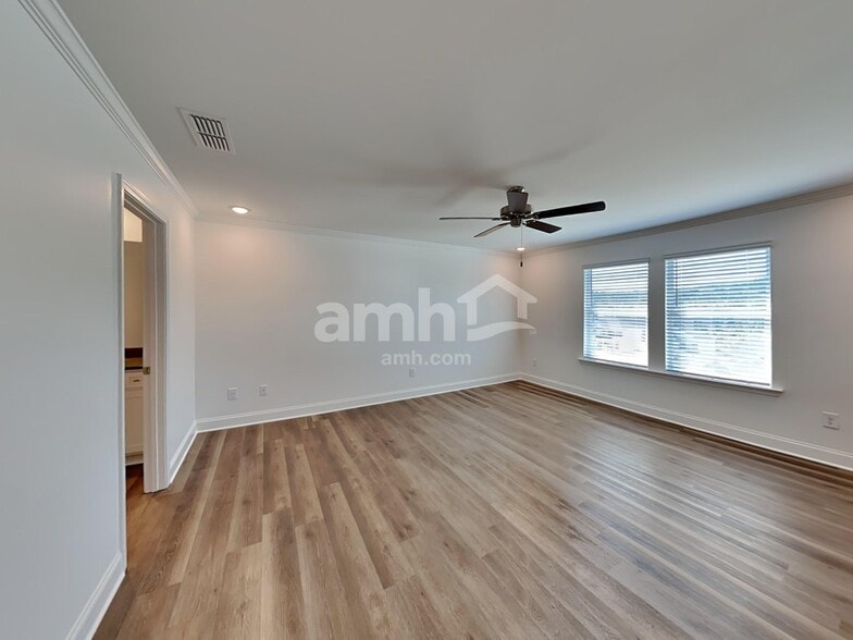Building Photo - 1305 Soapstone Rd
