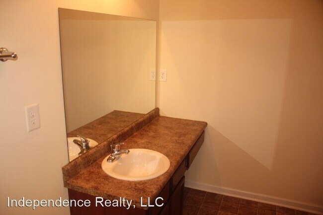 Building Photo - 3 br, 2.5 bath House - 316 Mertle Drive NE