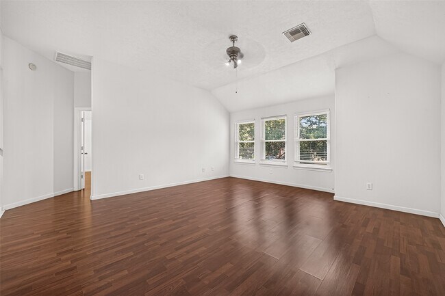 Building Photo - 12110 Laurel Ct