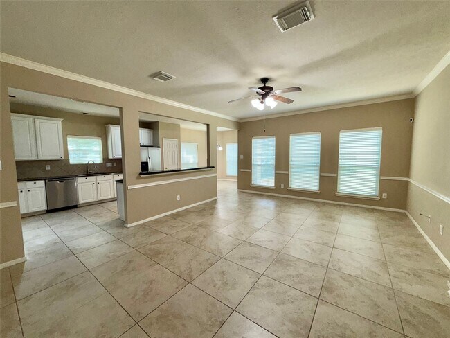 Building Photo - 14009 Hollow Canyon Ln