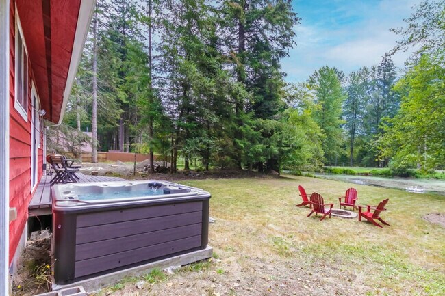 Building Photo - 226 Paradise Dr