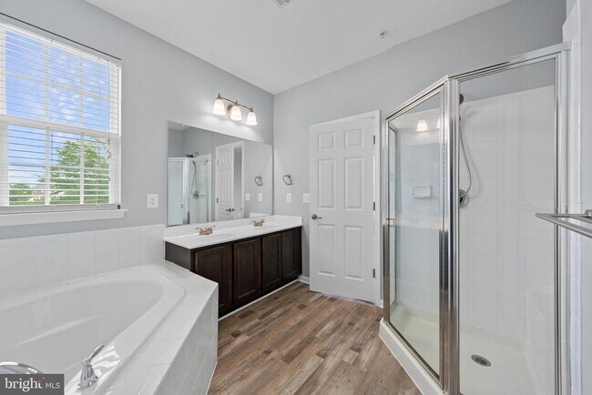Building Photo - 14602 Shelford Way