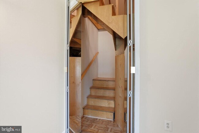 Building Photo - 4016 Barry Ct