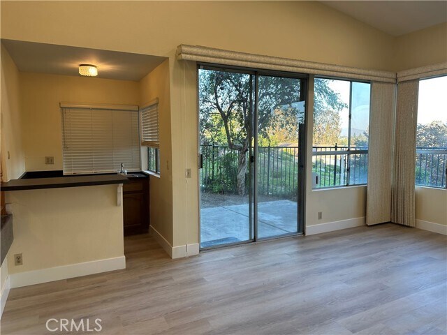 Building Photo - 2124 Wildwood Ct