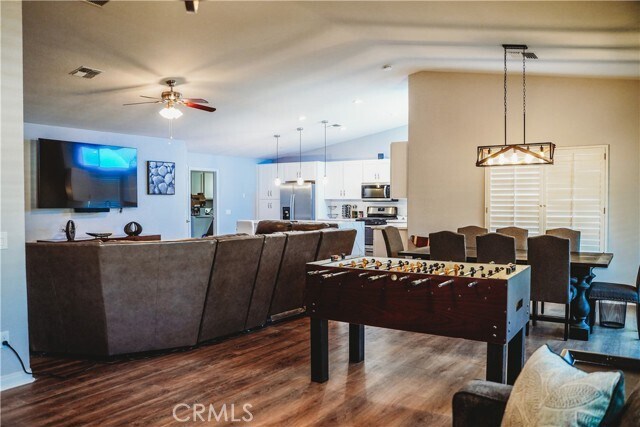 Building Photo - 82518 Bogart Dr
