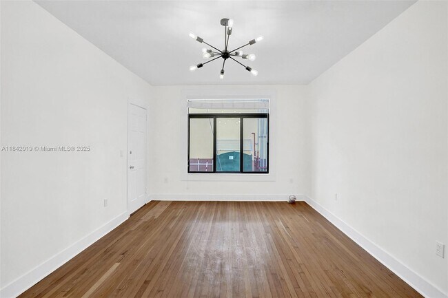 Building Photo - 1656 Polk St