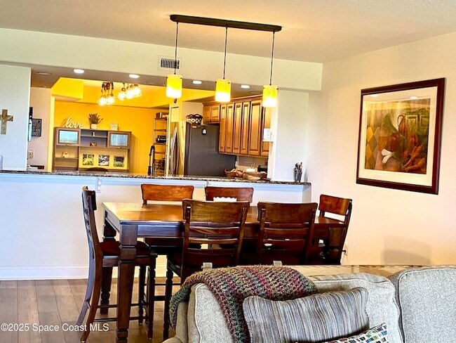 Building Photo - 732 Bayside Dr