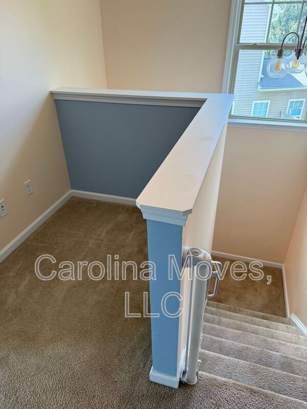 Building Photo - 123 Dunnsmore Dr