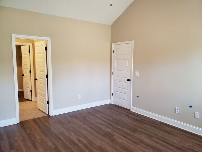 Building Photo - Brand New 4 Bedroom Townhome in Ammenities Community