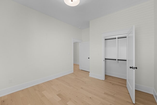 Building Photo - 136 McCowat St