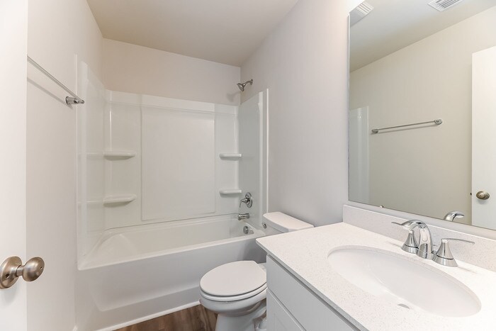 Building Photo - 171 Pine Crest View Dr