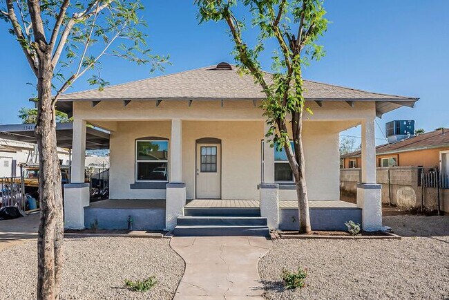 Building Photo - Beautiful Home in Phoenix Arizona