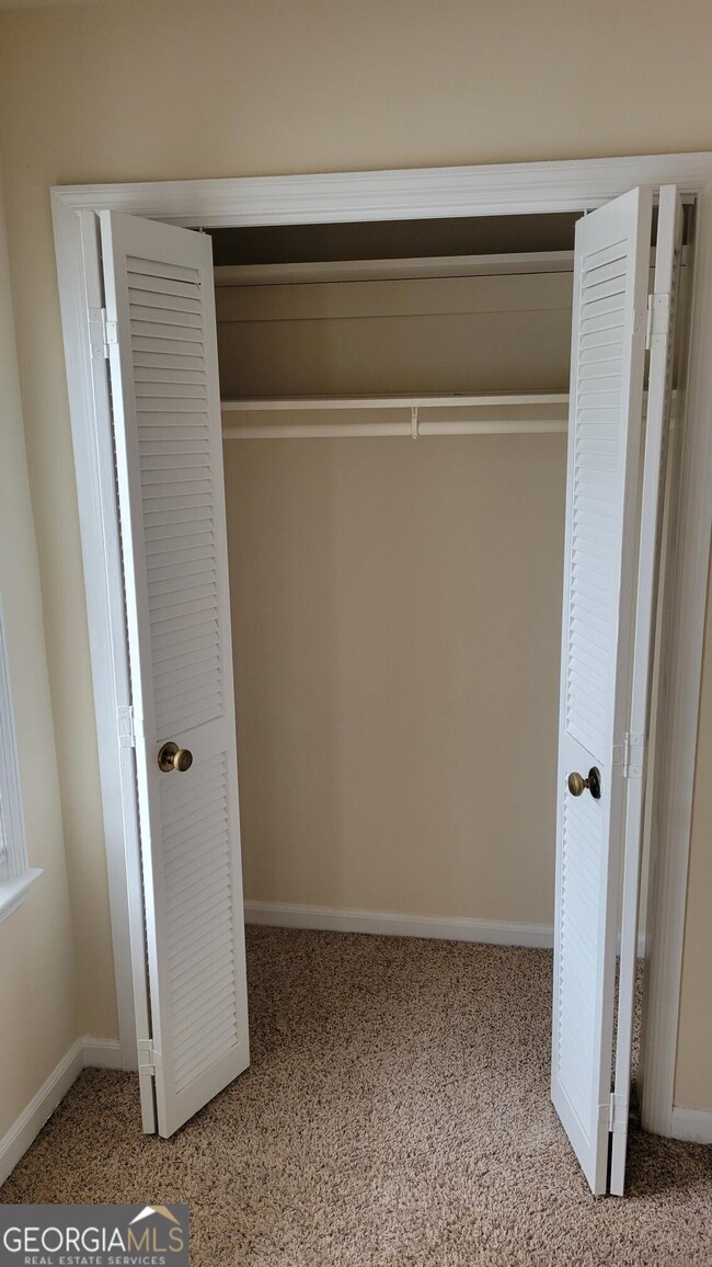 Building Photo - 2462 Lehaven Dr