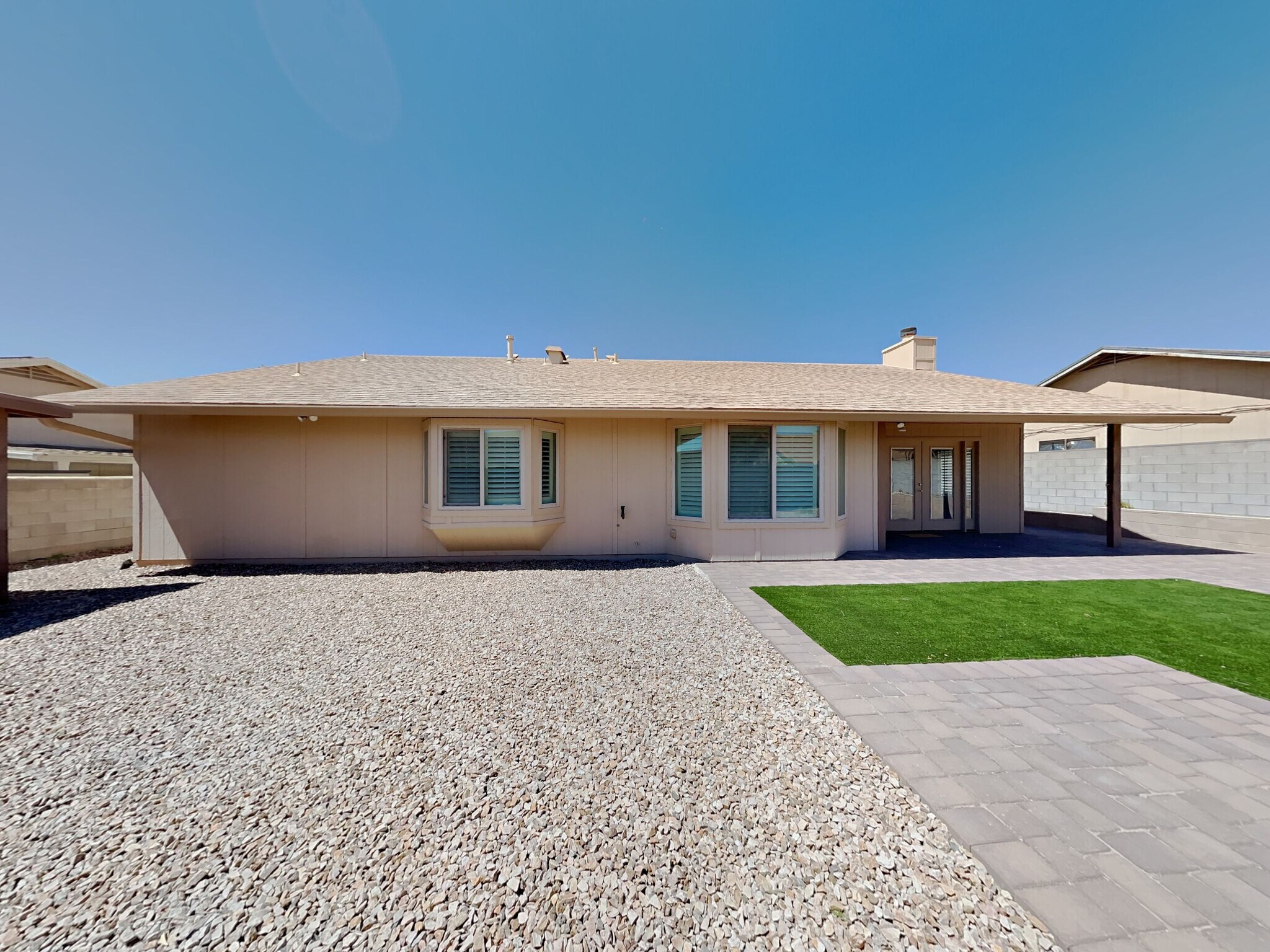 Building Photo - 4825 W Bluebell Way