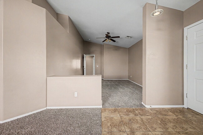 Building Photo - 15652 W Durango St