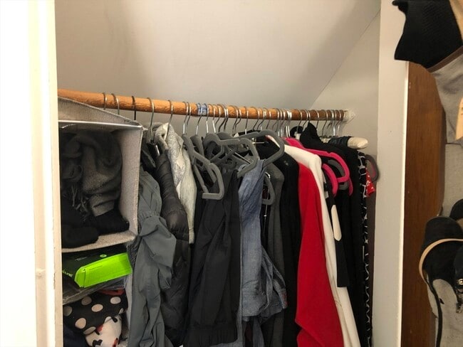 Building Photo - 13 Nonantum Pl