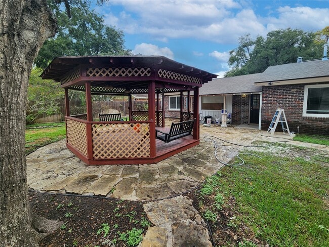 Building Photo - 5603 Arboles Dr