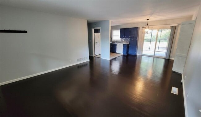 Building Photo - 1172 Camellia Dr
