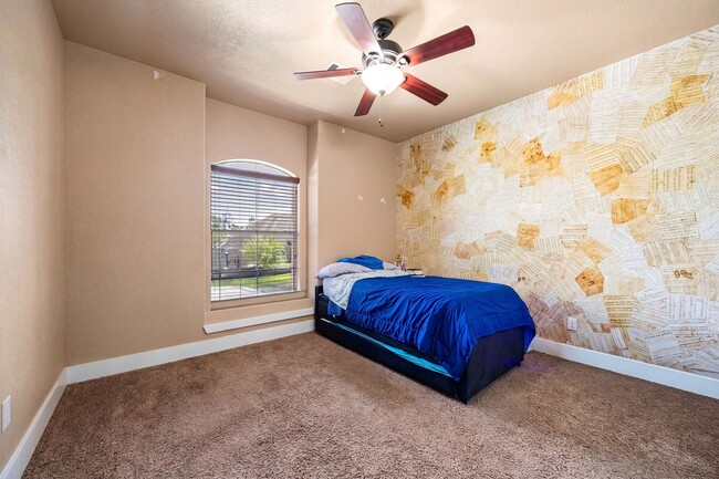 Building Photo - 25207 Summer Chase Dr