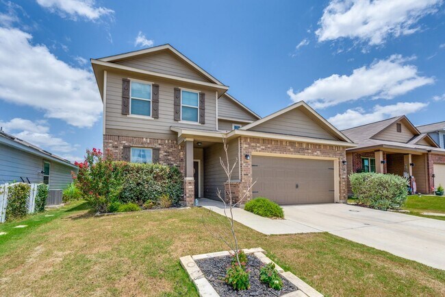 Building Photo - BEAUTIFUL 4-BEDROOM HOME IN NORTHEAST CROSSING