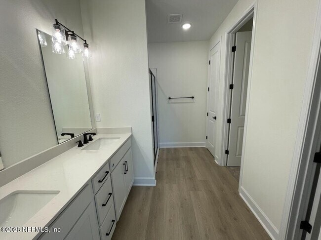 Building Photo - 3415 Auvenshine Wy