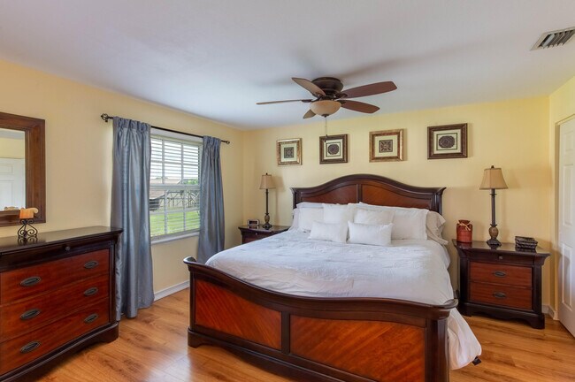 Building Photo - 1772 Harborside Cir