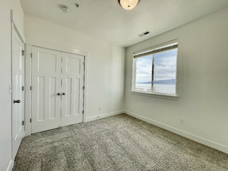 Building Photo - 735 N 380 W