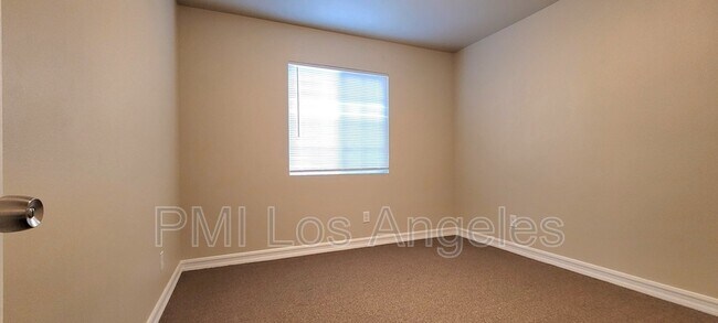 Building Photo - 10314 San Pedro St