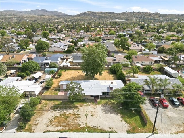 Building Photo - 40861 Whittier Ave