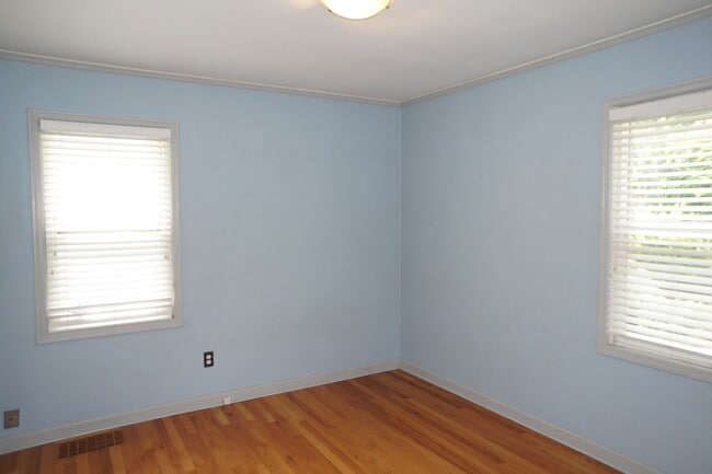 Building Photo - NE Portland Alberta Arts 3-bedroom Bungalow - APPLICATION PENDING