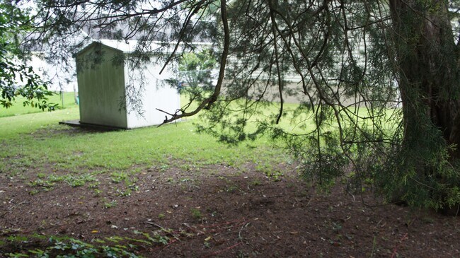 Building Photo - A Great Starter Home for rent Just For YOU!