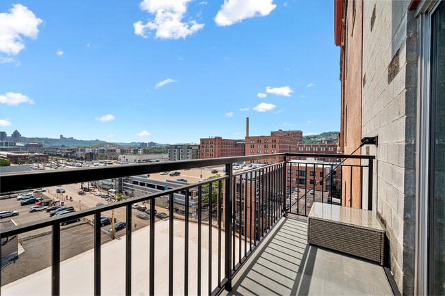 Building Photo - 2434 Smallman St