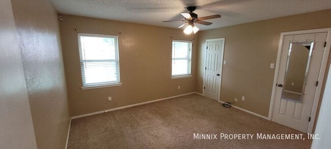 Building Photo - 4620 Itasca St