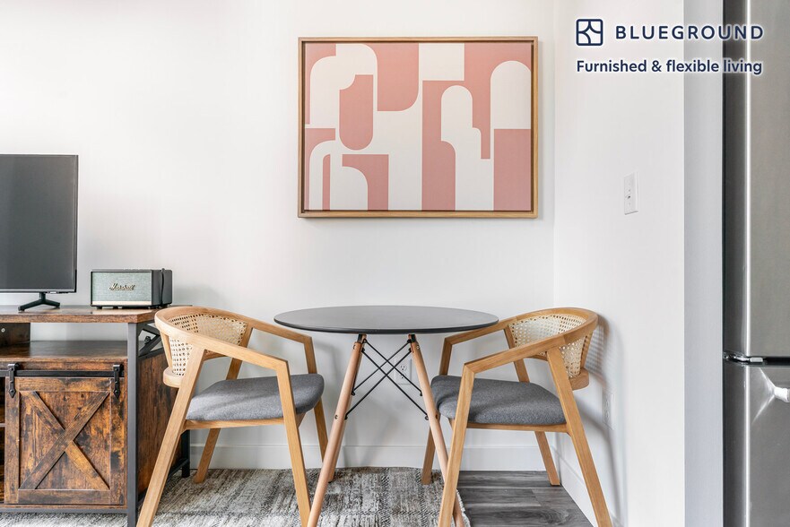 Building Photo - 1255 22nd St NW