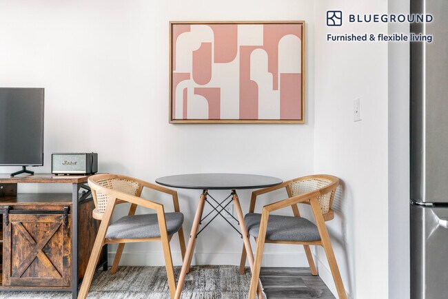 Building Photo - 1255 22nd St NW