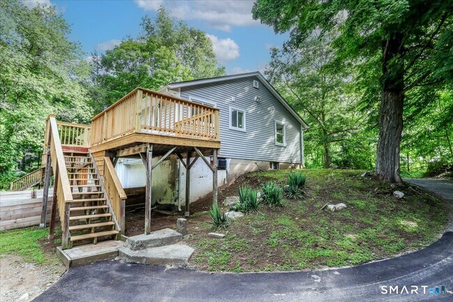 Building Photo - 48 Candlewood Lake Rd
