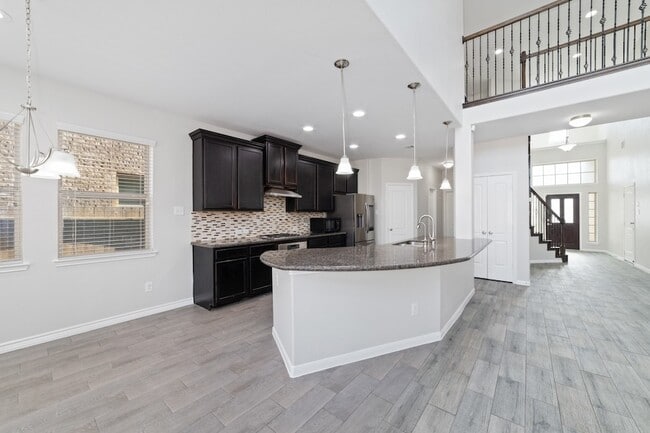 Building Photo - 11911 Cittanova Dr