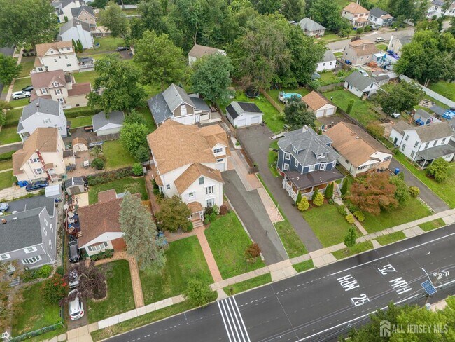 Building Photo - 262 Prospect Ave