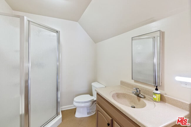 Building Photo - 650 S Gretna Green Way