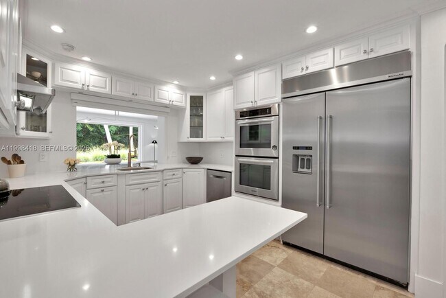 Building Photo - 6140 SW 90th St