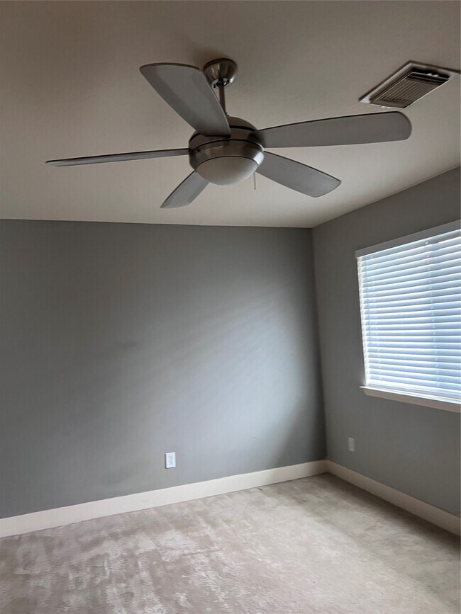 Building Photo - 19818 Lindenwick Ct